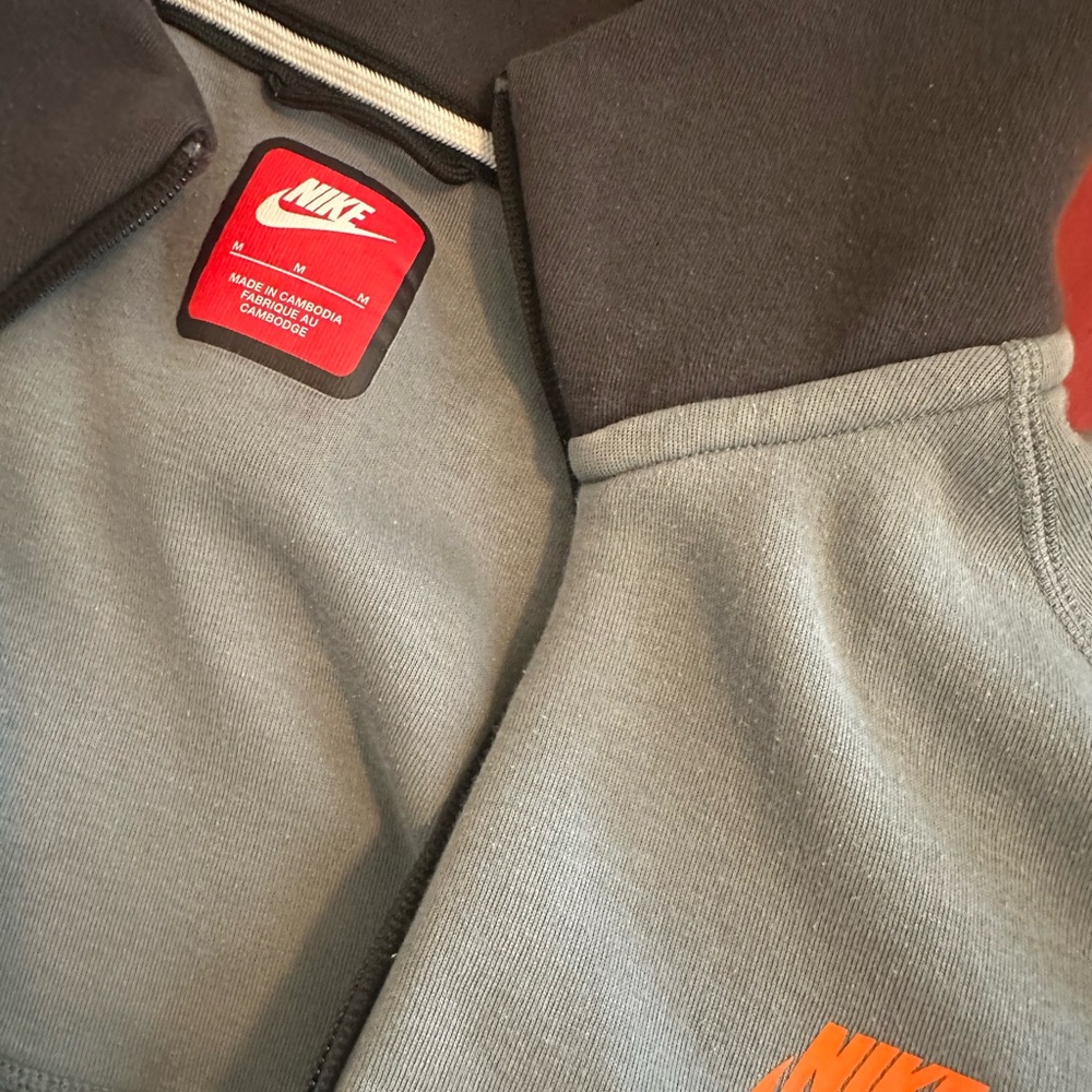 Nike Tech Fleece Two-Tone Hoodie with Gray and Orange